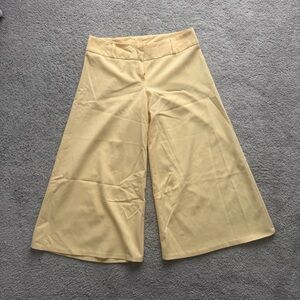 Wide Leg Cropped Pants in Pale Yellow